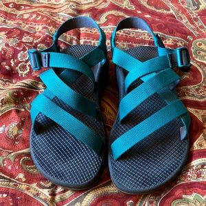 Teal blue cloud Chaco